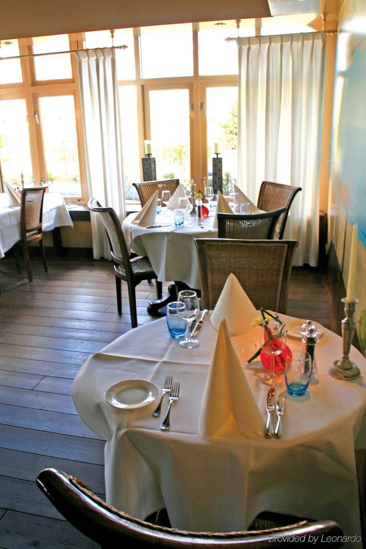 Fletcher Hotel Restaurant Heidehof Heerenveen Restaurang bild